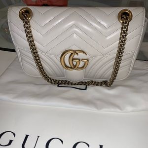 Gucci Marmont Beautiful handbag Authentic 💯
